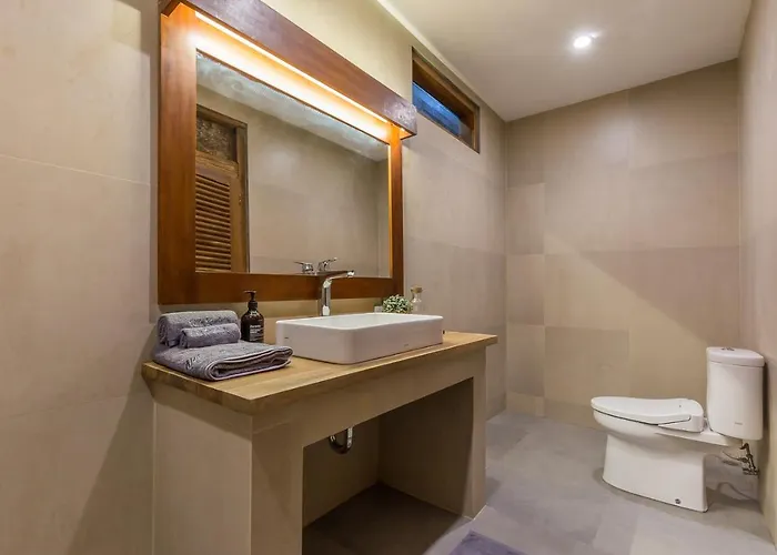 5 Bedrooms 400m Berawa 12m Pool ! *