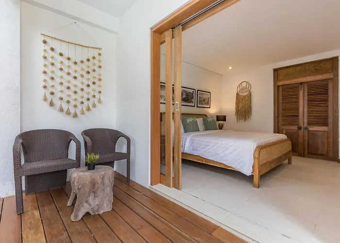 5 Bedrooms 400m Berawa 12m Pool ! Canggu
