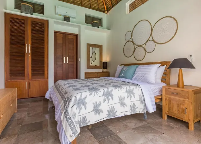 5 Bedrooms 400m Berawa 12m Pool ! * Canggu