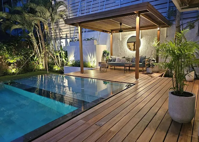 5 Bedrooms 400m Berawa 12m Pool ! 度假居 坎古