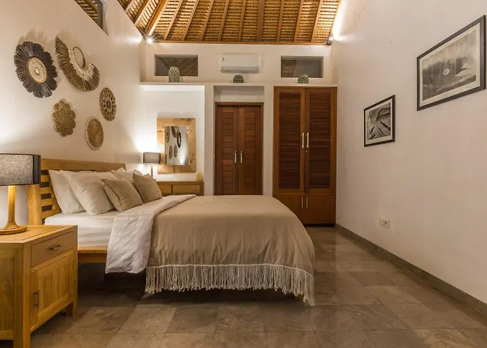 5 Bedrooms 400m Berawa 12m Pool !